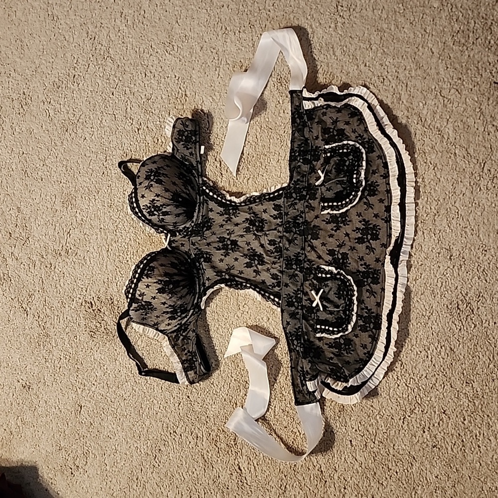 Victoria's Secret French maid outfit 34D